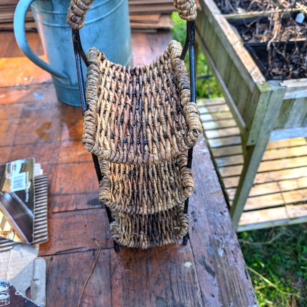 Table top wine rack